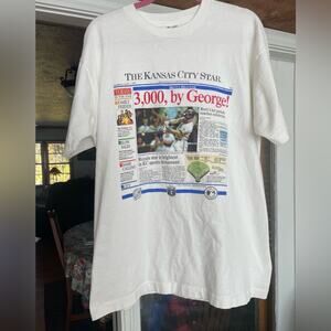 Vintage MLB (front page) KC Royals George Brett T-shirt